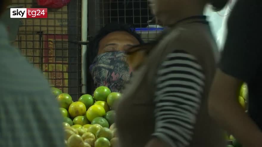 Coronavirus, a Jakarta i musulmani si preparano al Ramadan in lockdown