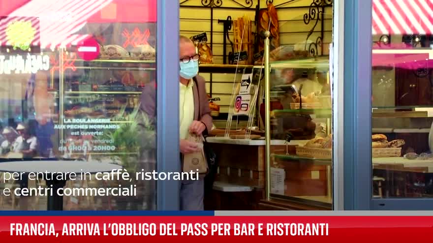 Francia, arriva l'obbligo del pass per bar e ristoranti