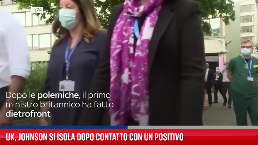 Uk, Johnson si isola dopo contatto con un positivo. VIDEO