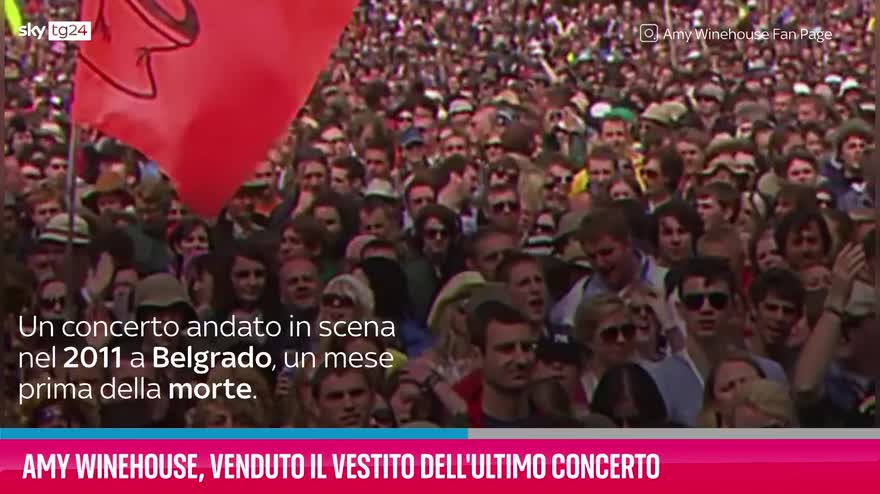 VIDEO Amy Winehouse, venduto il vestito dell'ultimo concerto