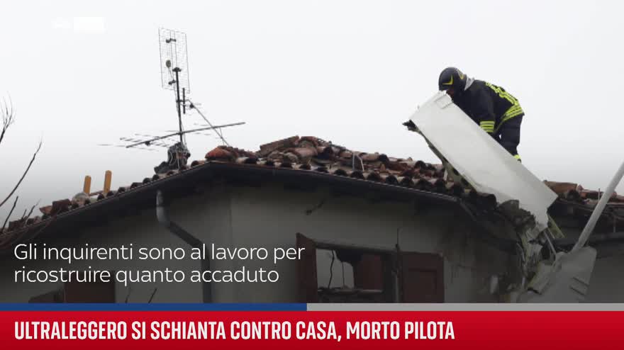 Ultraleggero si schianta contro casa, morto pilota