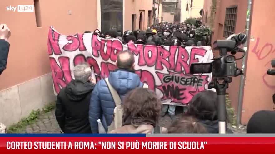 La protesta degli studenti a Roma