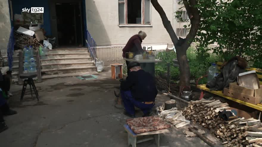Ucraina, viaggio nel quartiere più distrutto di Kharkiv
