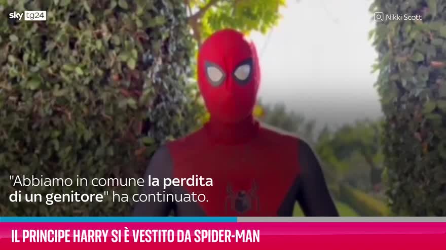 VIDEO Il Principe Harry si è vestito da Spider-Man