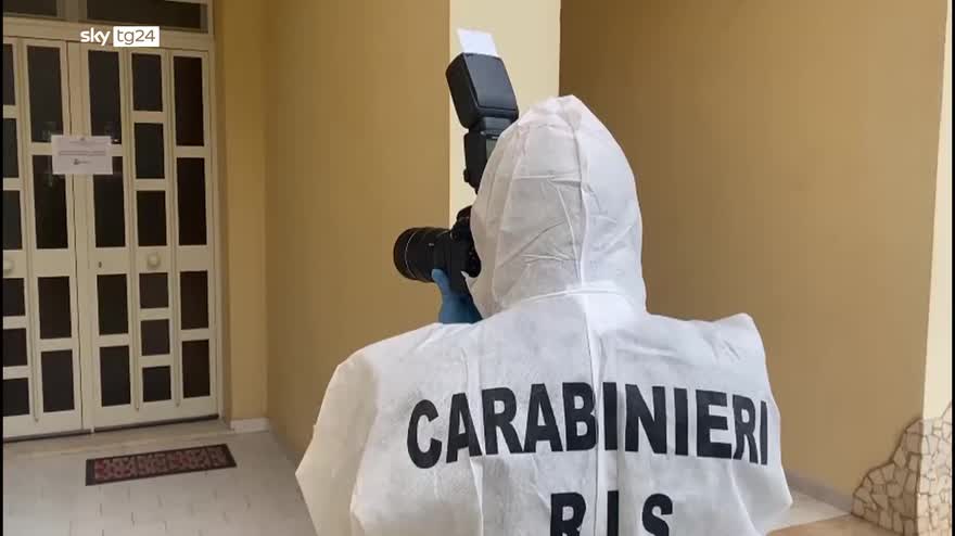 A Carnevale vestiti da Matteo Messina Denaro e da carabiniere del