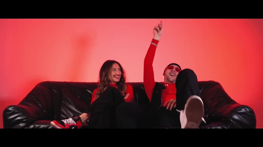 Willy Vi feat. Francy presenta Regalo
