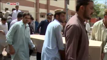 Pakistan, Isis rivendica attentato in ospedale, 93 morti