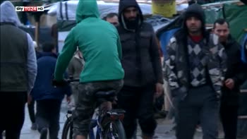 Calais, confermato sgombero tendopoli migranti