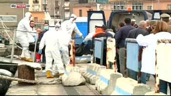 Migranti, a Napoli sbarcano altri 470 disperati