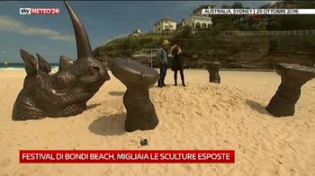 Festival di sculture in spiaggia in Australia