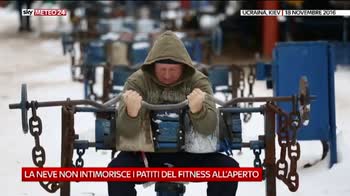 A Kiev body building sotto la neve