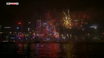 Fuochi d'artificio a Hong Kong per l'arrivo del 2017