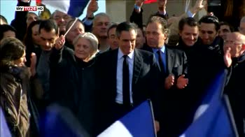 Francia, Macron in vantaggio la secondo turno su Le Pen