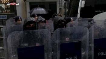 Turchia ed Olanda ai ferri corti su questione migranti