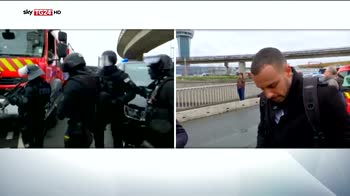 Parigi, spari ad aeroporto Orly  ucciso assalitore
