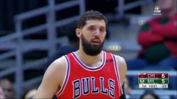 NBA, le 6 triple di Nikola Mirotic (28) contro i Bucks.