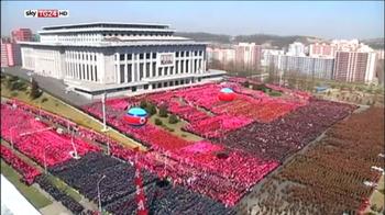 Corea del nord, kim Jong Un inaugura quartiere residenziale