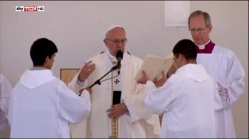 Papa a Fatima, santi i due pastorelli