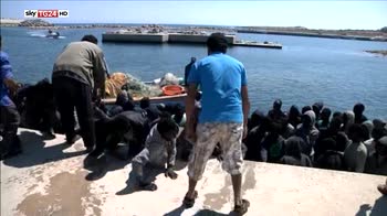 Migranti, oltre 2000 persone salvate nel canale di Sicilia