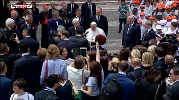 Il papa ai ragazzi terremotati, grazie per il vostro coraggio