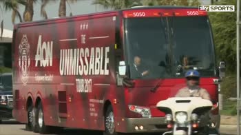 Manchester United arrive in LA