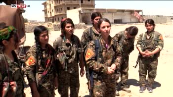 Le donne yazide combattono