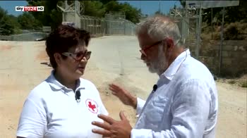 SkyTg24 nel campo di detenzione di Kos, Grecia