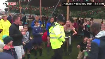 'Dad dancing' police officer is an online sensation