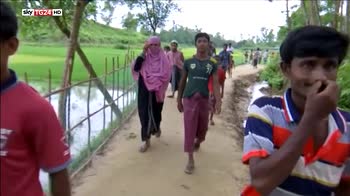 Birmania, esercito spara su civili Rohingya