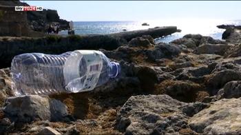 Mare da salvare, plastica nell'83% delle acque potabili