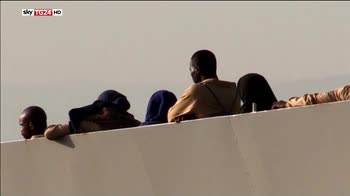 Migranti, 3 minori su 4 subiscono abusi o sfruttamenti