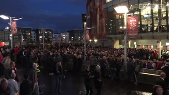 Arsenal fans stuck outside Emirates