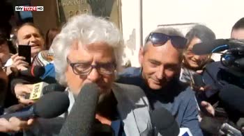 Grillo a Roma attacca i cronisti