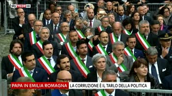 Papa, corruzione tarlo politica