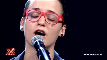Isaure Cassone canta in francese a X Factor
