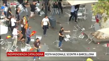 Festa nascionale in Spagna, scontri a Barcellona