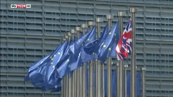 Brexit, Juncker e May, serve accelerazione nei negoziati