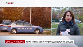 Donna trovata morta in un parco, si indaga per omicidio