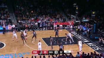 NBA, Damian Lillard puÃ² segnare da centrocampo