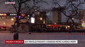 Mosca, bus travolge passanti_ almeno 5 morti
