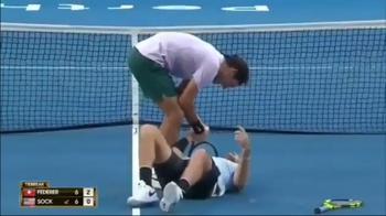 Sock a terra, interviene il dottor Roger Federer...