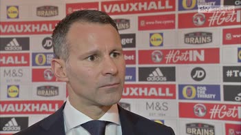 Giggs defends himself against Wales critics