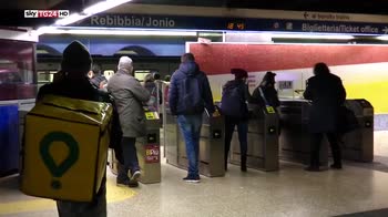 Donna aggredita in metro, fermato un italiano 47enne