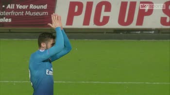 Giroud waving goodbye?