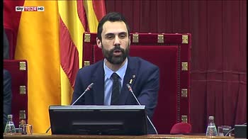 Ex presidente catalano Puidgemont evita l'arresto