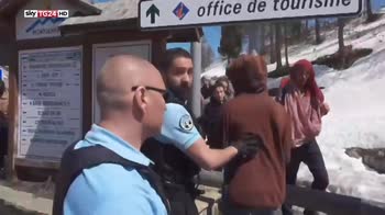 ERROR! corteo antifascista, tensione con la polizia francese