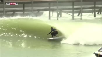 ERROR! California, i migliori surfisti del mondo si sfidano su onde artificiali