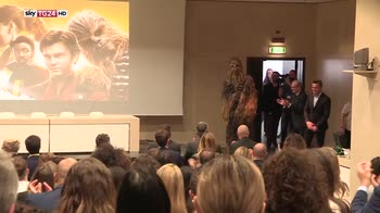 Chewbacca a Sky, il personaggio di Star Wars visita gli studi tv