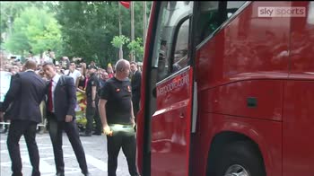 Liverpool arrive in Kiev