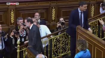 In Spagna sfiduciato Rajoy, Pedro Sanchez è il nuovo premier